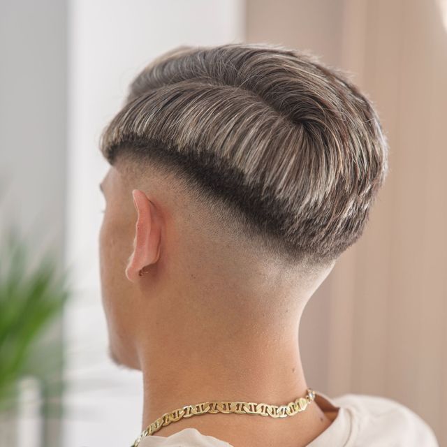 Fade con mechas en Barber Wave, Torre del Mar