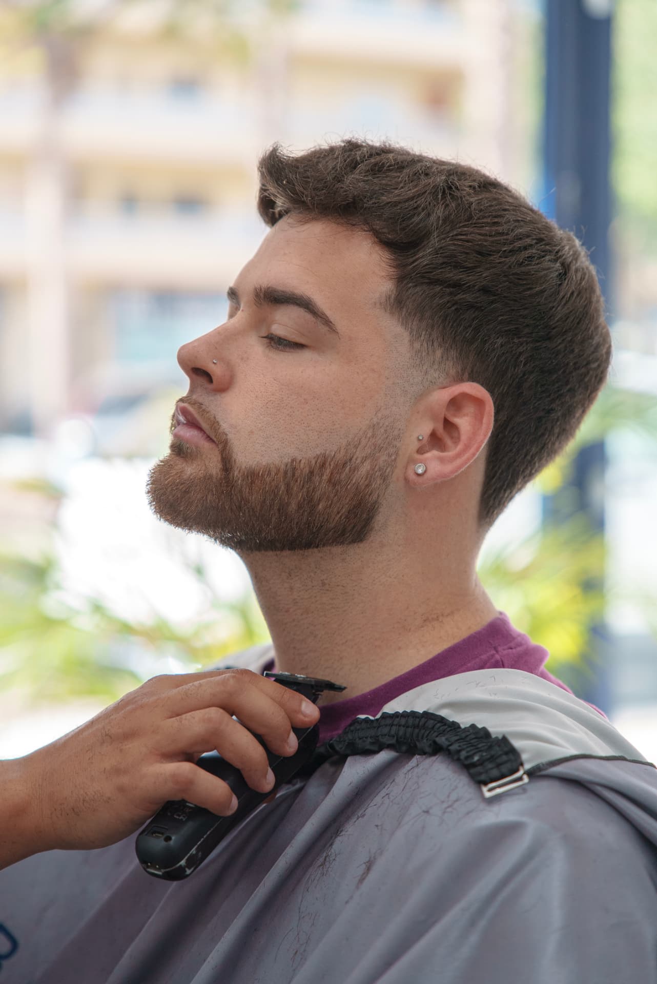 Perfilado de barba en Barber Wave, Torre del Mar